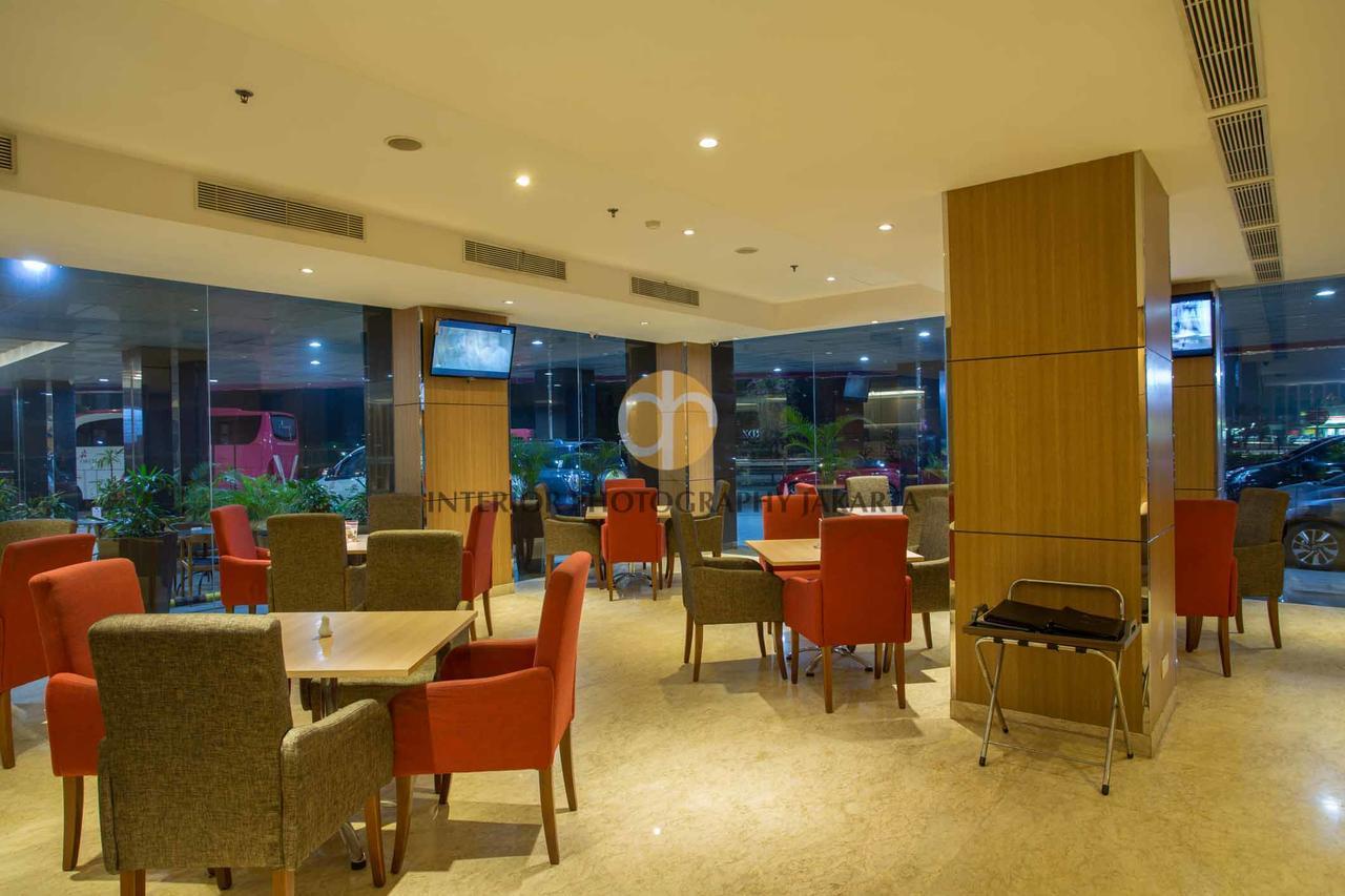 Orchardz Hotel Bandara Tangerang Exterior photo